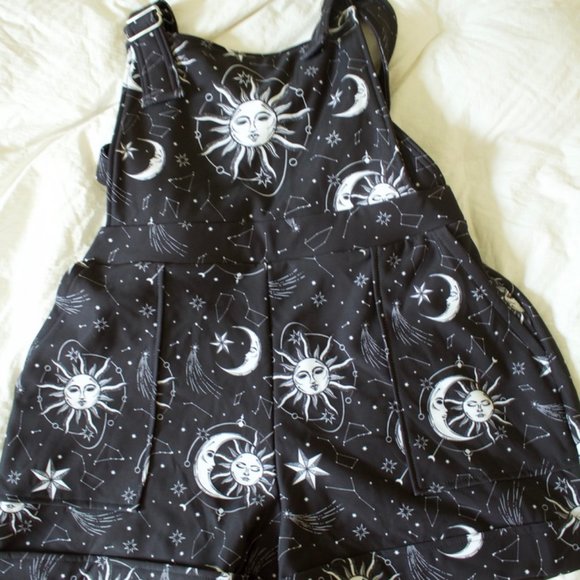Blackmilk Moon and Sun Black Short Overalls Large - Picture 2 of 7